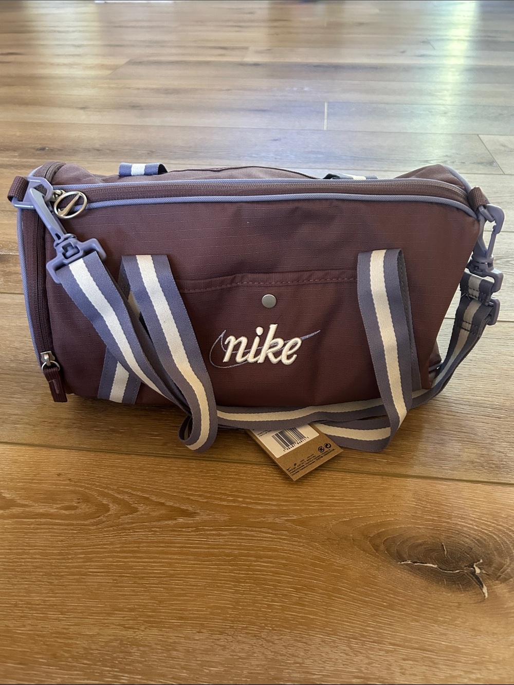 Nike Duffle Bag Mauve with Striped Strap NWT